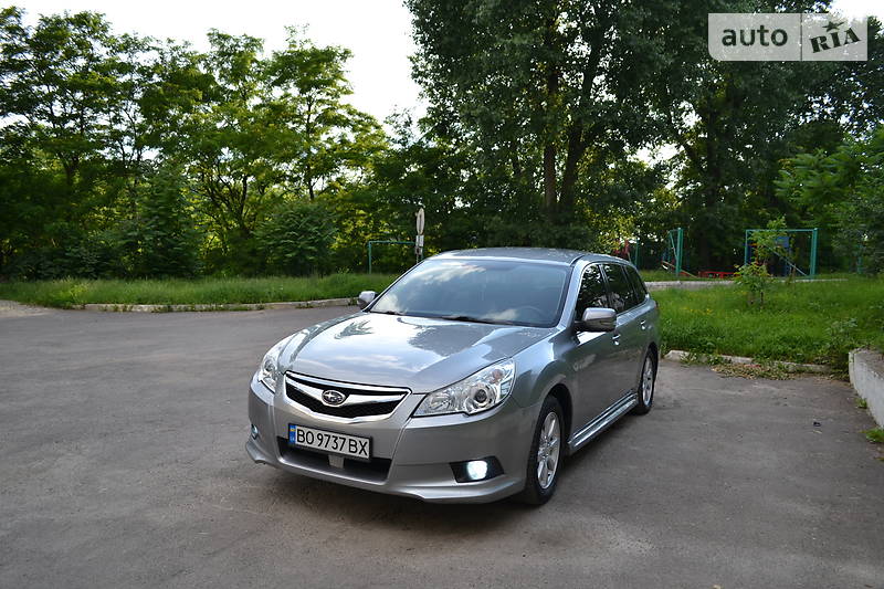 Універсал Subaru Legacy 2010 в Тернополі