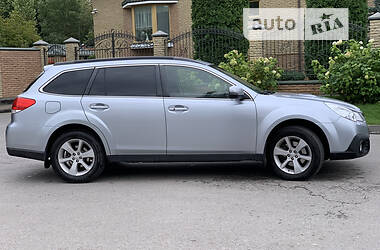 Внедорожник / Кроссовер Subaru Legacy 2014 в Луцке