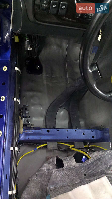 Седан Subaru Legacy 2002 в Днепре