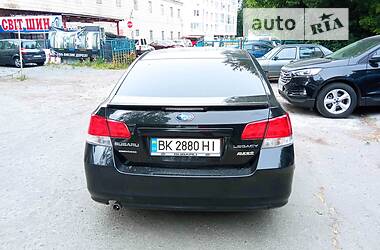 Седан Subaru Legacy 2010 в Ровно