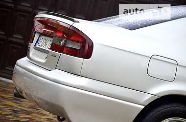 Седан Subaru Legacy 2000 в 