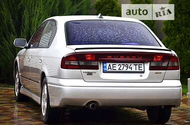 Седан Subaru Legacy 2000 в 