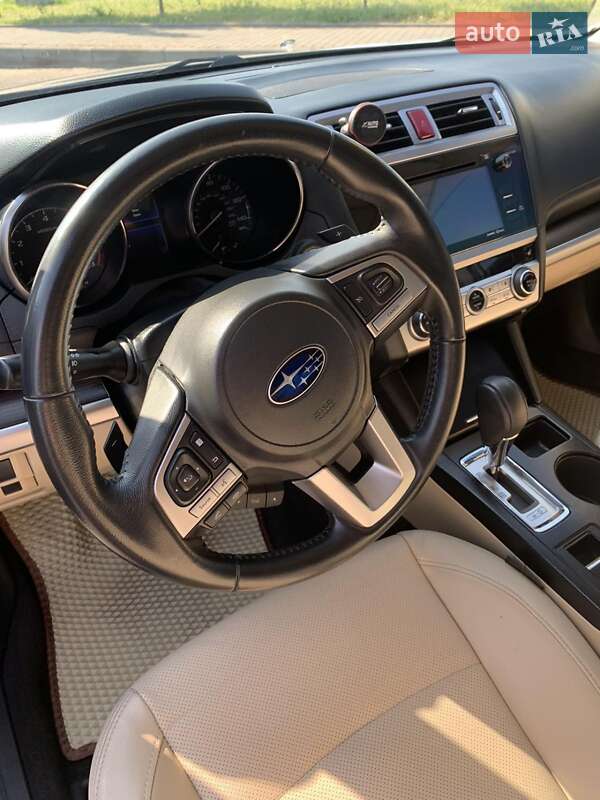 Седан Subaru Legacy 2016 в Черкасах