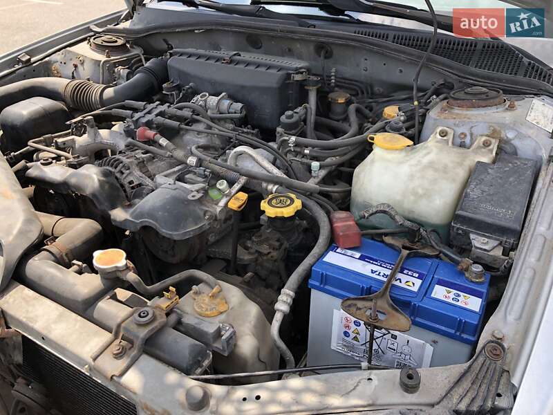 Седан Subaru Legacy 2002 в Києві