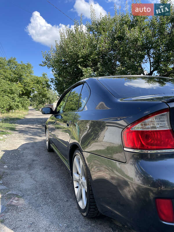 Седан Subaru Legacy 2006 в Днепре