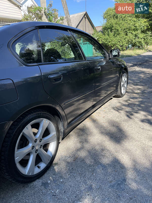 Седан Subaru Legacy 2006 в Днепре