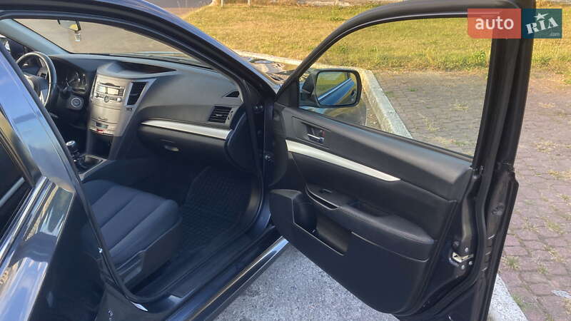Універсал Subaru Legacy 2010 в Рівному