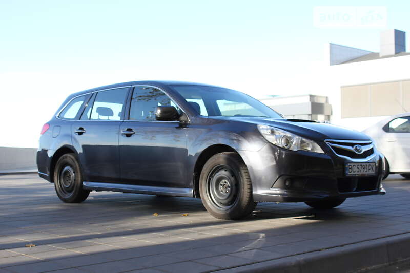 Универсал Subaru Legacy 2010 в 