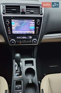 Седан Subaru Legacy 2018 в 