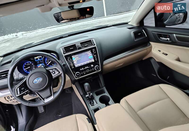 Седан Subaru Legacy 2018 в Днепре