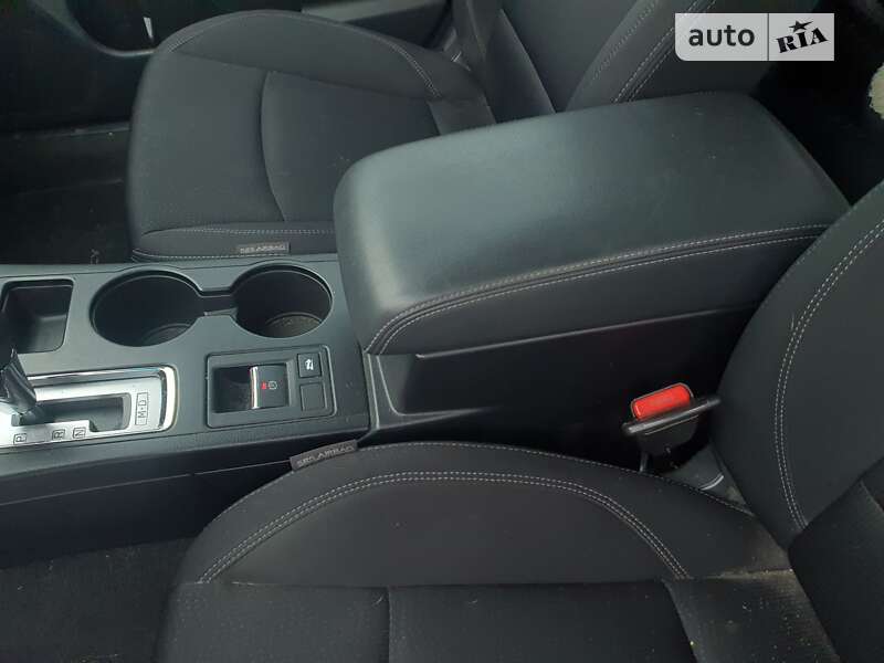 Седан Subaru Legacy 2018 в Киеве