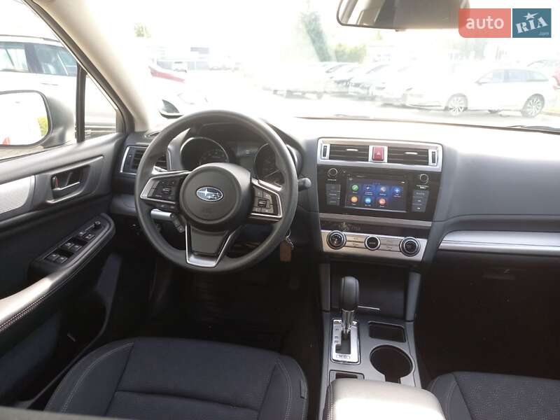 Седан Subaru Legacy 2019 в Черновцах