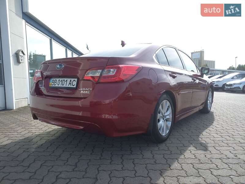 Седан Subaru Legacy 2017 в Черновцах