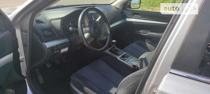 Универсал Subaru Legacy 2011 в Каменском