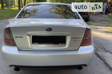 Седан Subaru Legacy 2004 в 