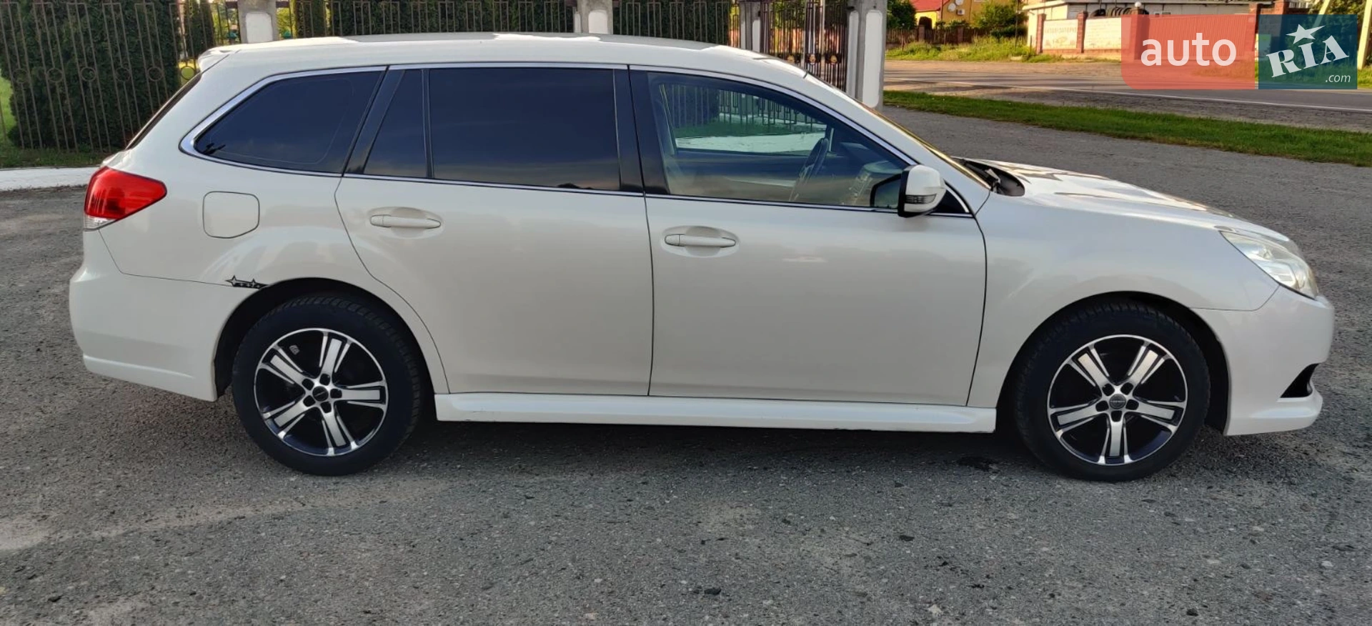 2010 Subaru Legacy - мініатюра 12