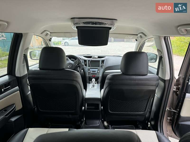 Універсал Subaru Legacy 2013 в Ромнах