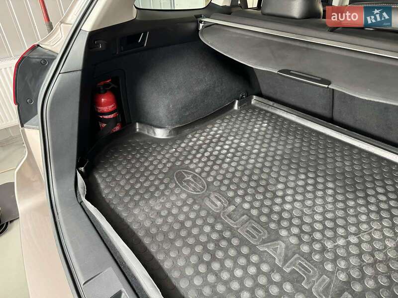Універсал Subaru Legacy 2013 в Ромнах
