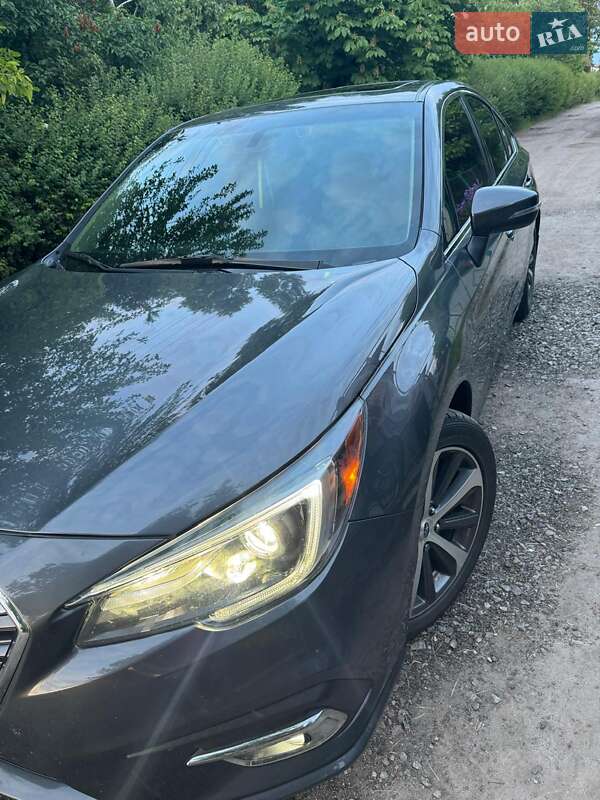 Седан Subaru Legacy 2018 в Днепре