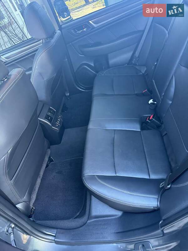 Седан Subaru Legacy 2018 в Днепре