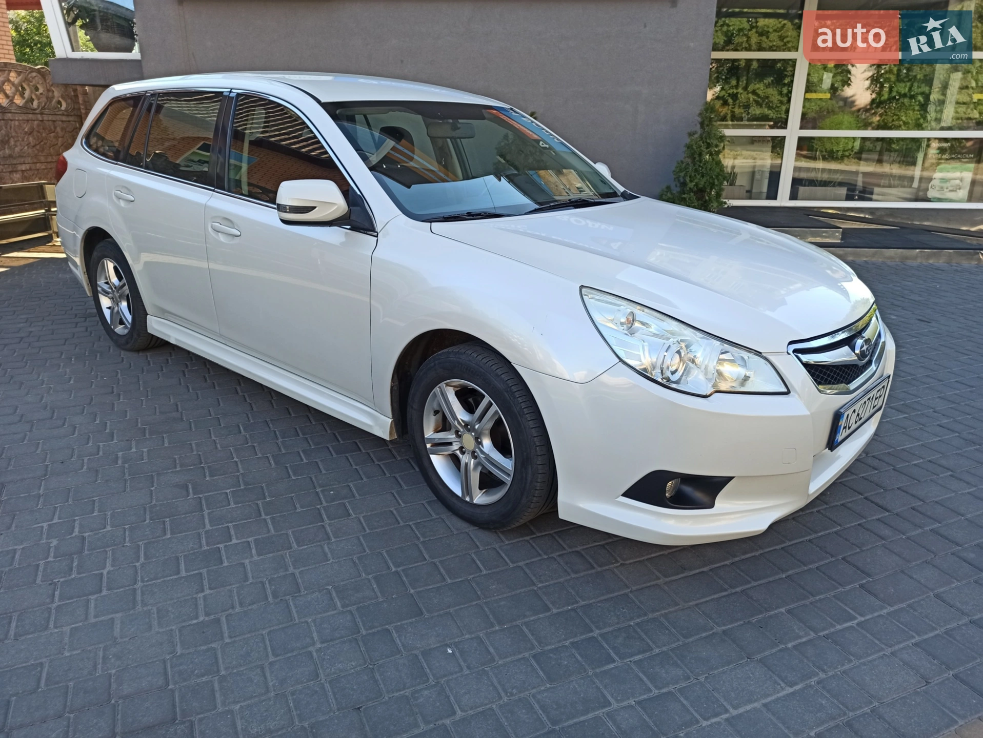 2010 Subaru Legacy - фото 1