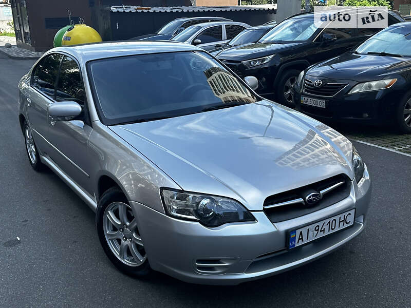 Седан Subaru Legacy 2004 в Киеве