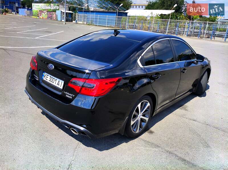 Седан Subaru Legacy 2018 в Днепре