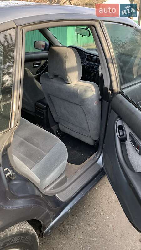 Седан Subaru Legacy 2000 в Дніпрі