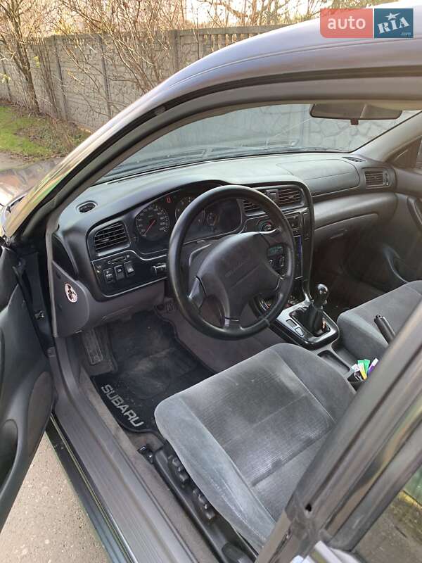 Седан Subaru Legacy 2000 в Дніпрі