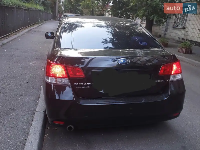 Седан Subaru Legacy 2010 в 