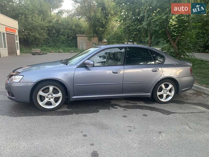 Седан Subaru Legacy 2006 в Киеве
