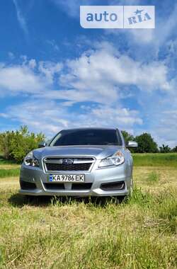 Седан Subaru Legacy 2014 в Корсунь-Шевченківському