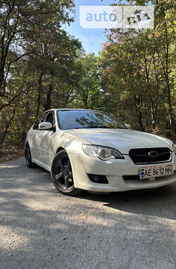 Седан Subaru Legacy 2006 в Новомосковске