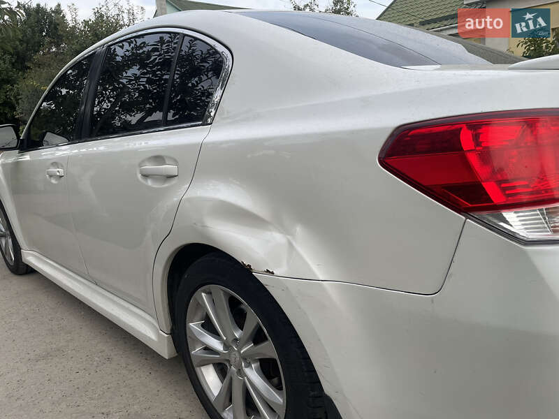 Седан Subaru Legacy 2012 в Броварах