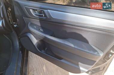 Седан Subaru Legacy 2017 в 