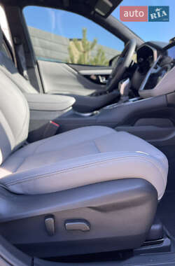 Седан Subaru Legacy 2023 в 