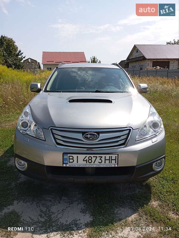 Subaru Legacy 2011