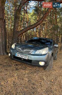 Универсал Subaru Legacy 2011 в 