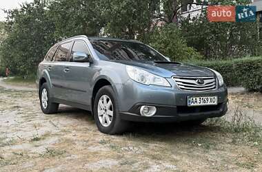 Универсал Subaru Legacy 2011 в 
