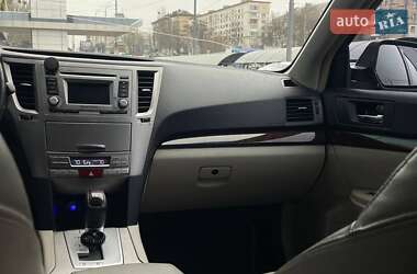 Седан Subaru Legacy 2014 в Киеве