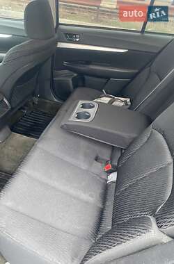 Седан Subaru Legacy 2012 в 