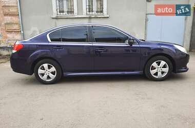 Седан Subaru Legacy 2010 в 