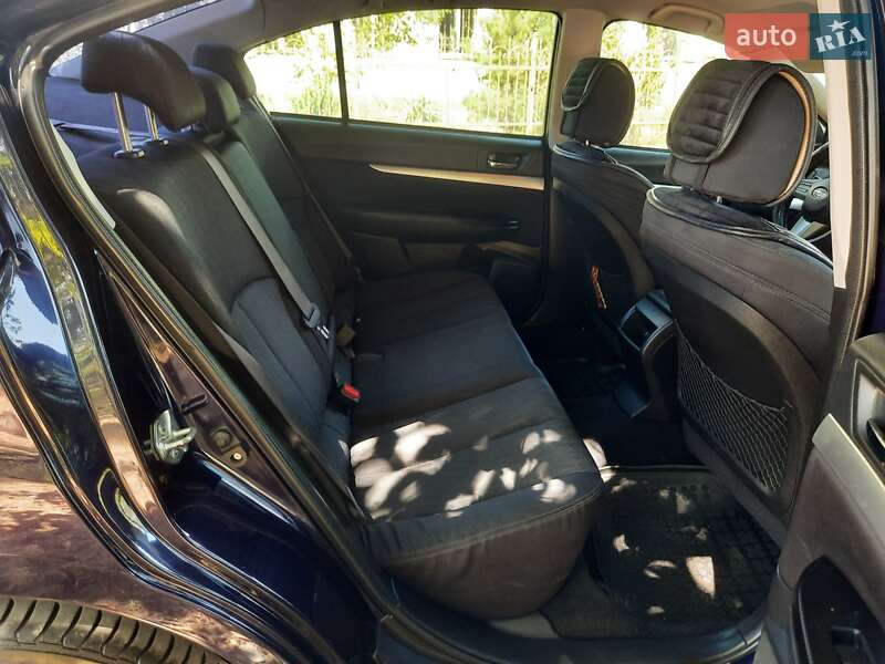 Седан Subaru Legacy 2010 в Одессе