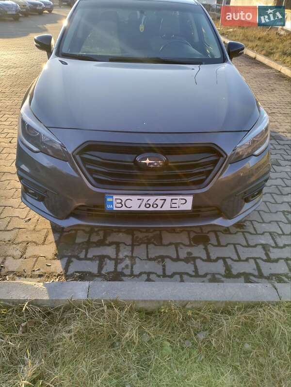 Subaru Legacy 2017