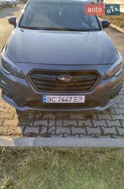 Седан Subaru Legacy 2017 в 