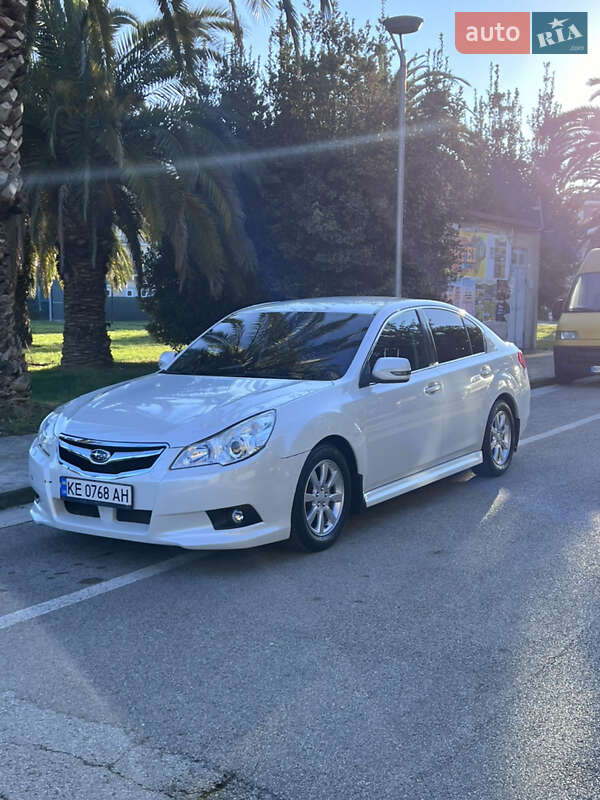 Седан Subaru Legacy 2010 в Дніпрі