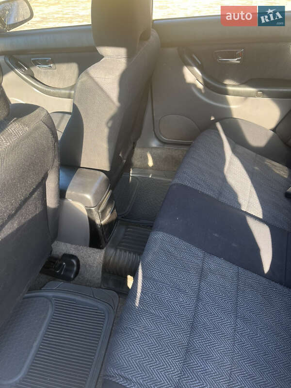 Седан Subaru Legacy 2002 в Измаиле