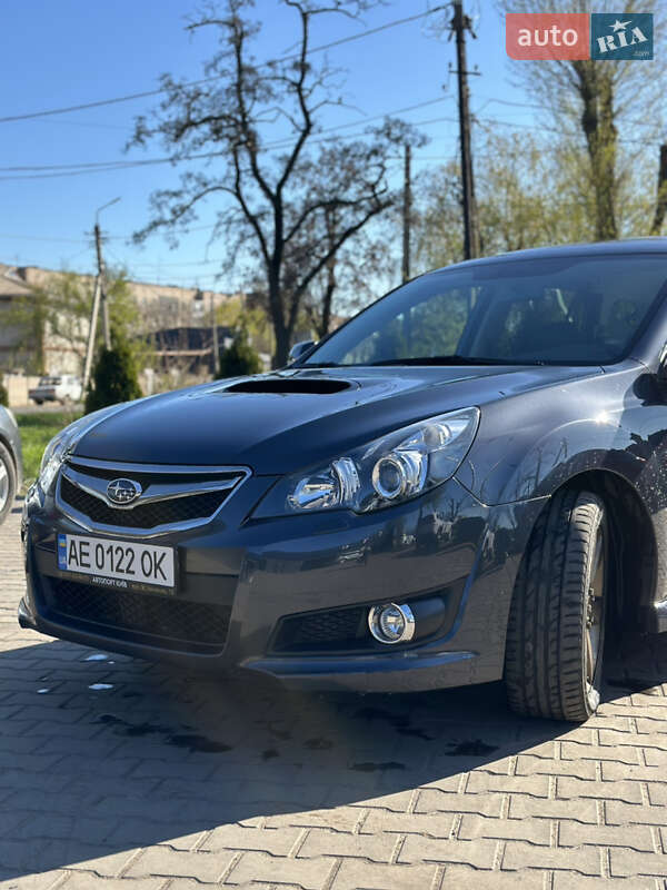 Универсал Subaru Legacy 2011 в Кривом Роге