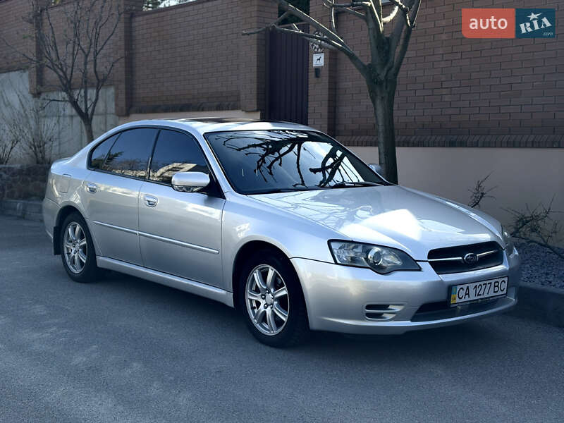 Седан Subaru Legacy 2004 в 
