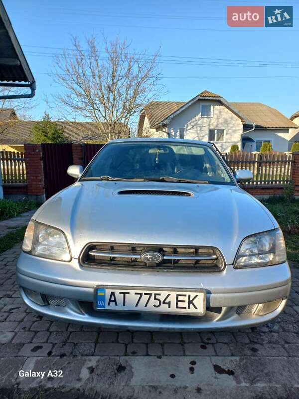 Седан Subaru Legacy 2001 в 
